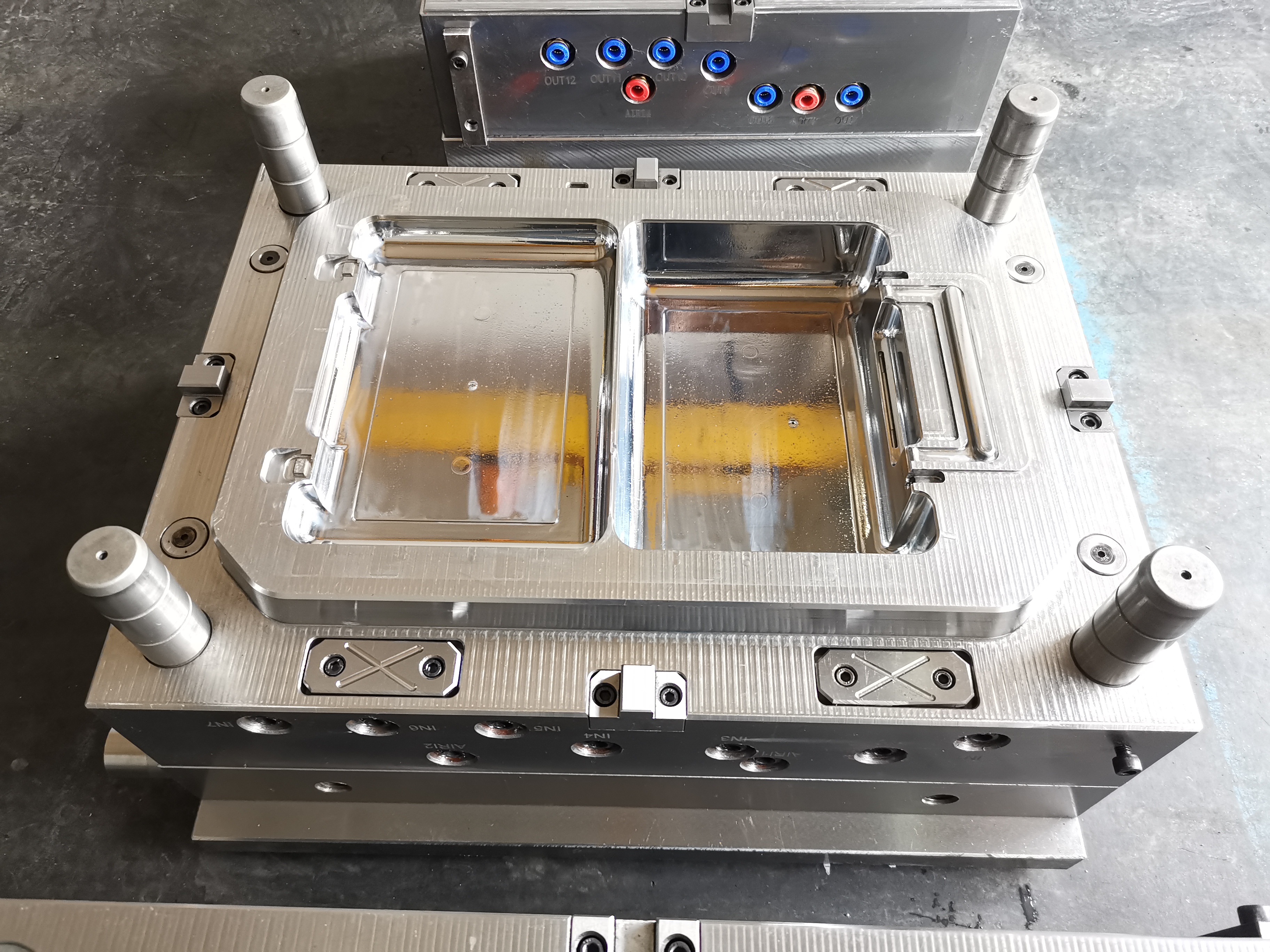 Plastic storage box mould